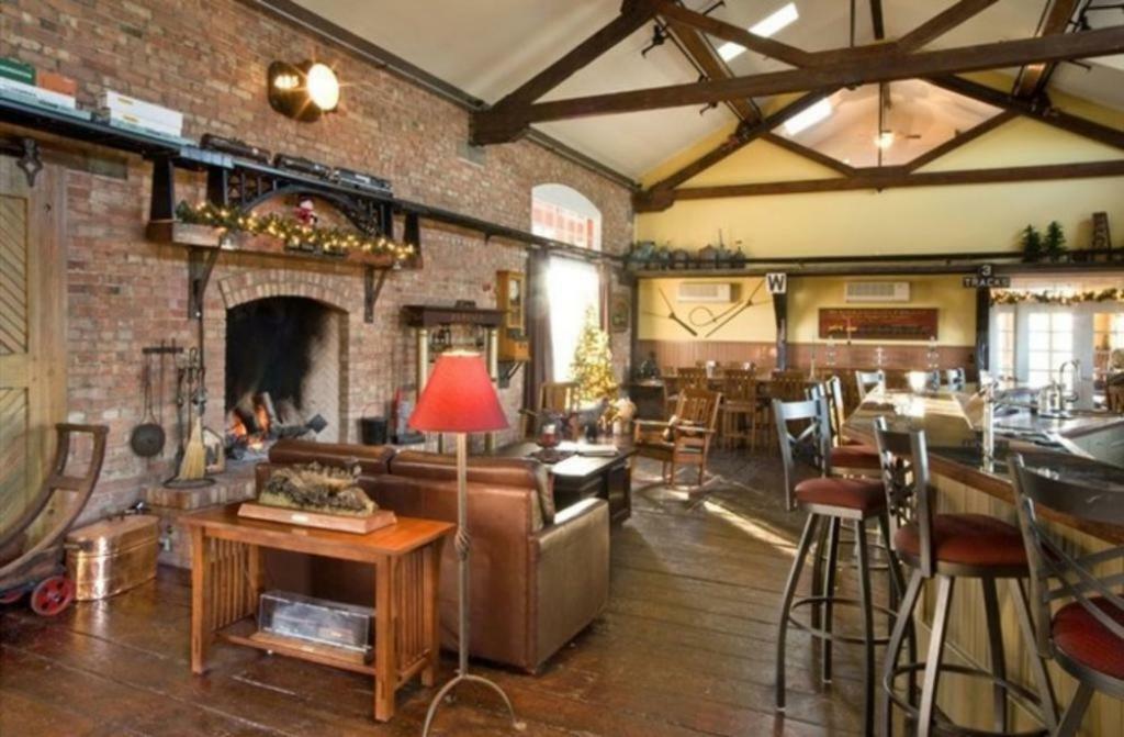 Riley'S Railhouse Bed & Breakfast Chesterton Esterno foto
